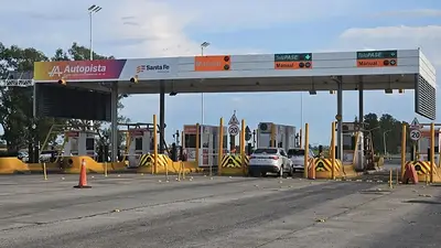 Pullaro sigue con el ajuste y aumentó el peaje en la autopista Rosario-Santa Fe: cuánto cuesta desde septiembre Pullaro sigue con el ajuste y aumentó el peaje en la autopista Rosario-Santa Fe: cuánto cuesta desde septiembre