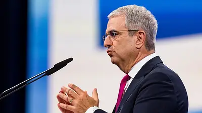 Nestlé se sume en un caos de liderazgo tras despido de CEO por una relación no revelada Nestlé se sume en un caos de liderazgo tras despido de CEO por una relación no revelada