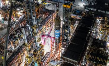 YPF instaló un nuevo reactor en Mendoza para producir combustibles más limpios | Energía
