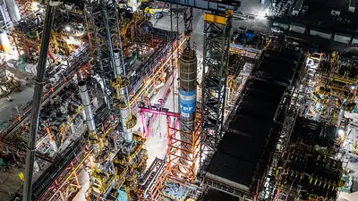Traslado del reactor HG-D-3501 por la vía pública con escolta técnica y vehículos especiales Traslado del reactor HG-D-3501 por la vía pública con escolta técnica y vehículos especiales