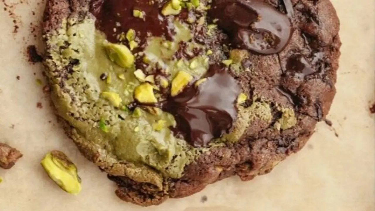 Cómo es la receta para hacer las cookies de chocolate dubai. 