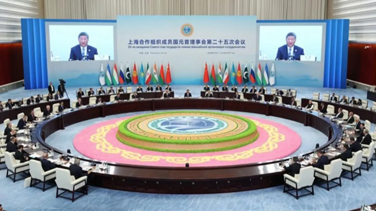 Rodeados de 20 países, Xi, Putin y Modi encabezaron la Cumbre de Shanghai y presentaron su nueva "Iniciativa Mundial"