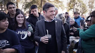 Cábalas son cábalas: Kicillof cierra la campaña de Fuerza Patria con la clásica mateada Cábalas son cábalas: Kicillof cierra la campaña de Fuerza Patria con la clásica mateada