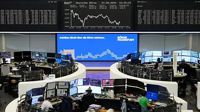 Las bolsas europeas estables al calmarse temores en bonos mientras caen acciones de aerolíneas Las bolsas europeas estables al calmarse temores en bonos mientras caen acciones de aerolíneas