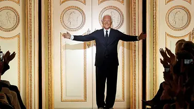 Giorgio Armani, el "rey" de la moda italiana que revolucionó la moda masculina Giorgio Armani, el "rey" de la moda italiana que revolucionó la moda masculina