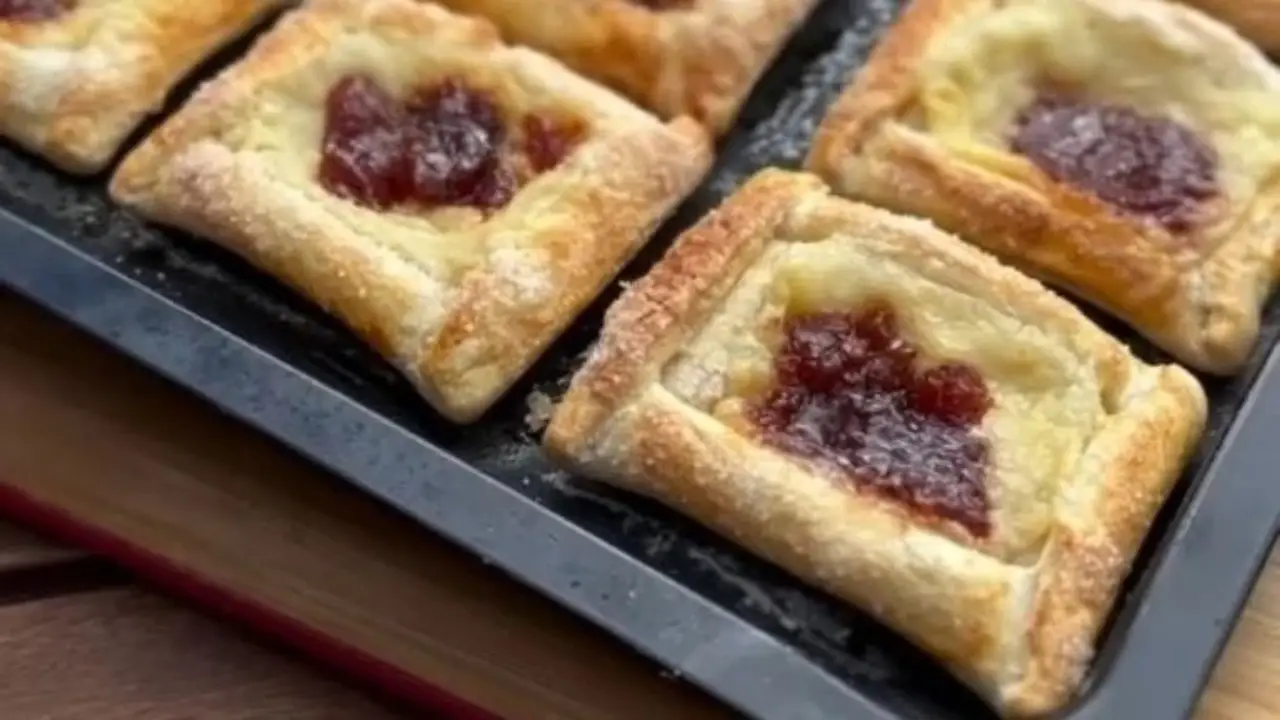 Cómo es la receta de las facturas hojaldradas. 
