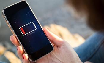 5 síntomas que indican que la batería de tu celular está dañanda | Celulares