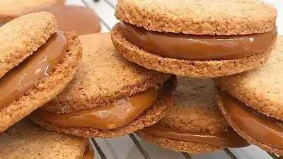 Así podés preparar unos ricos y saludables alfajorcitos sin harina y sin azúcar, sin TACC libres de gluten, que no te inflaman. Así podés preparar unos ricos y saludables alfajorcitos sin harina y sin azúcar, sin TACC libres de gluten, que no te inflaman.