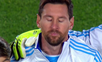 La emoción de Lionel Messi en el himno argentino junto a sus hijos | Selección argentina