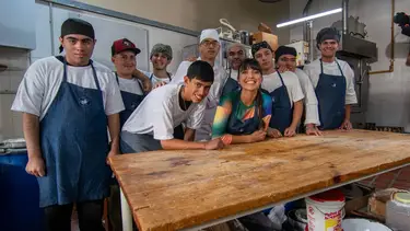 Gastronomía e inclusión: la historia del programa de TV que le da voz a los excluidos por el Gobierno