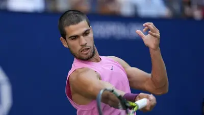Alcaraz vence a Djokovic y alcanza la final del Abierto de EEUU Alcaraz vence a Djokovic y alcanza la final del Abierto de EEUU