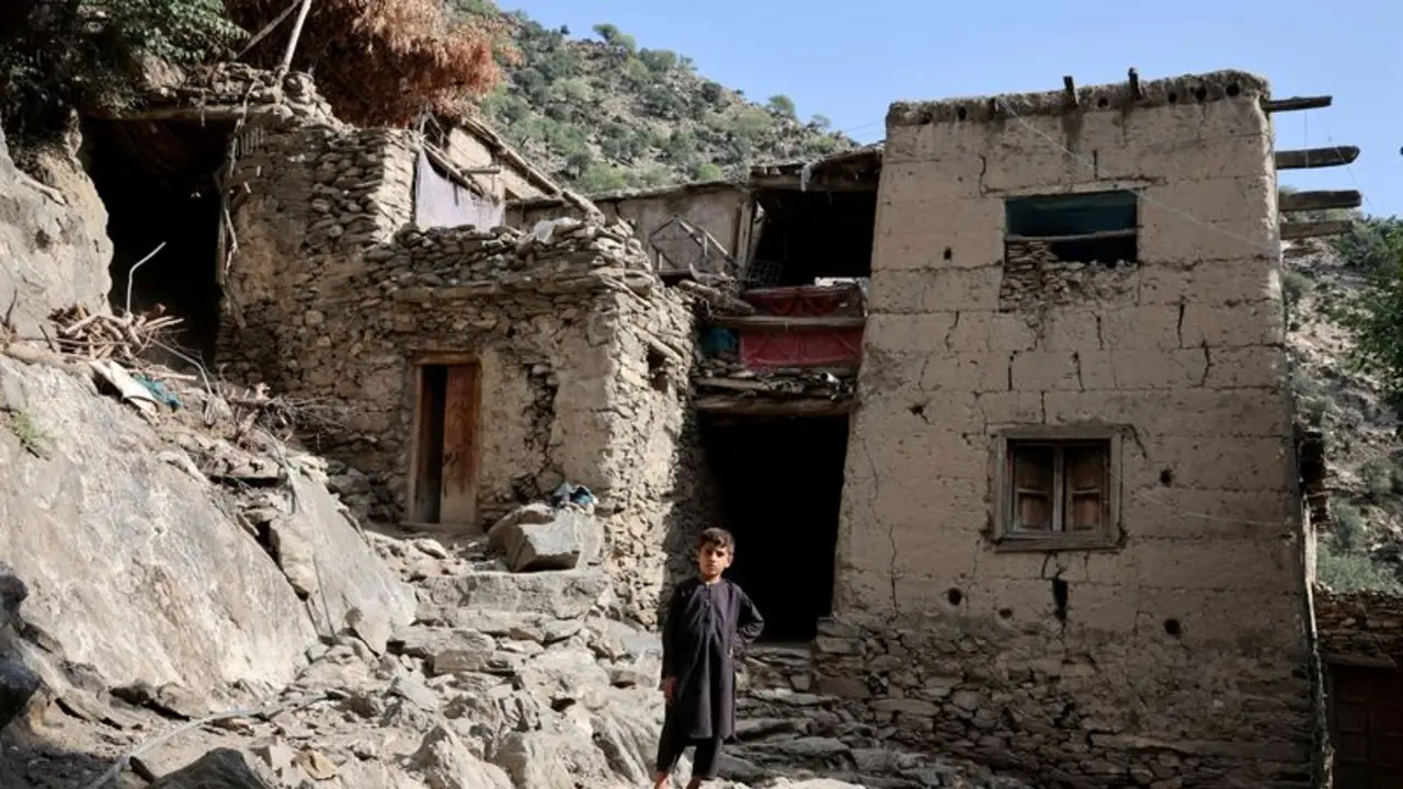 Los supervivientes del terremoto afgano se niegan a regresar a sus aldeas por miedo a los deslizamientos
