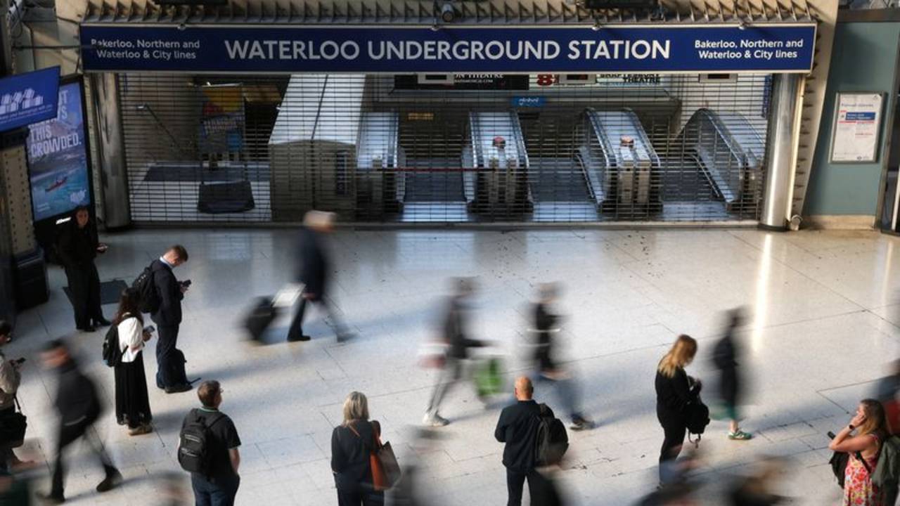 El metro de Londres se paraliza al comenzar los trabajadores una semana de huelgas