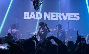 Velocidad, melodías pop y mucho carisma en el explosivo show de Bad Nerves | Recitales