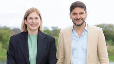El gobierno de Pullaro le da la espalda a Milei: su vice dijo que "la gente elige a quienes hacen" El gobierno de Pullaro le da la espalda a Milei: su vice dijo que "la gente elige a quienes hacen"