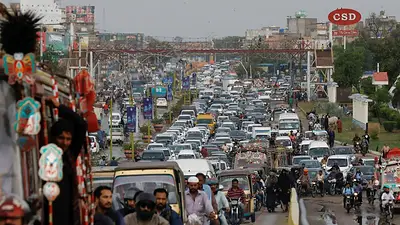 Amnistía afirma que Pakistán espía a millones de personas mediante escuchas telefónicas y cortafuegos Amnistía afirma que Pakistán espía a millones de personas mediante escuchas telefónicas y cortafuegos