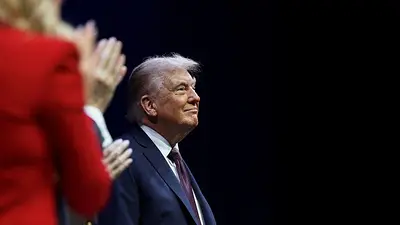 Aprobación de Trump llega a 42%; débil en economía y sólido en delincuencia: sondeo Reuters/Ipsos Aprobación de Trump llega a 42%; débil en economía y sólido en delincuencia: sondeo Reuters/Ipsos