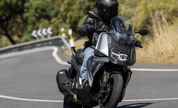 BMW lanza el scooter C400X en Argentina | Motos