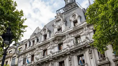 Recuperan uno de los edificios más emblemáticos de Avenida de Mayo Recuperan uno de los edificios más emblemáticos de Avenida de Mayo