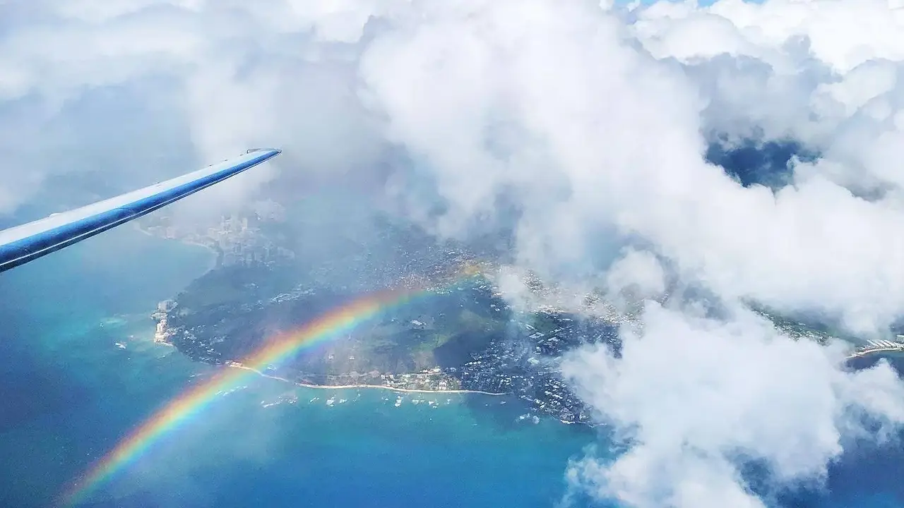 Arcoiris desde un avión