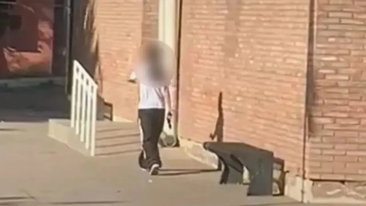 Mendoza: le quitaron el arma a la alumna de 14 años que estaba atrincherada