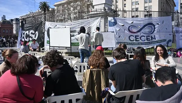 Milei no cumplió un fallo judicial y los universitarios harán clases públicas | Ley de financiamiento universitario