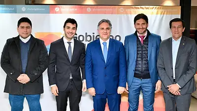 Gobernadores de Provincias Unidas desafían a Milei y preparan una cumbre en Córdoba de cara a octubre Gobernadores de Provincias Unidas desafían a Milei y preparan una cumbre en Córdoba de cara a octubre