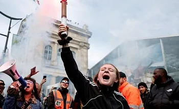 La Justicia francesa autorizó una marcha  y el Gobierno moviliza a 70.000 efectivos | Protestas en francia