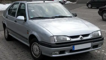 Historia de una tragedia: así es era el Renault 19 en el que murio Carlos Monzón