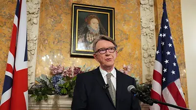 Reino Unido destituye a Mandelson como embajador en EEUU por sus vínculos con Epstein Reino Unido destituye a Mandelson como embajador en EEUU por sus vínculos con Epstein