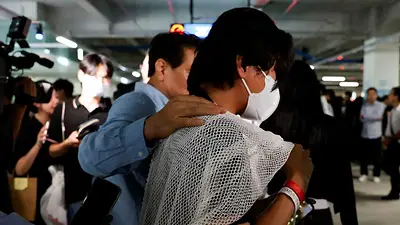 Los trabajadores surcoreanos regresan a casa una semana después de la redada de inmigración Los trabajadores surcoreanos regresan a casa una semana después de la redada de inmigración