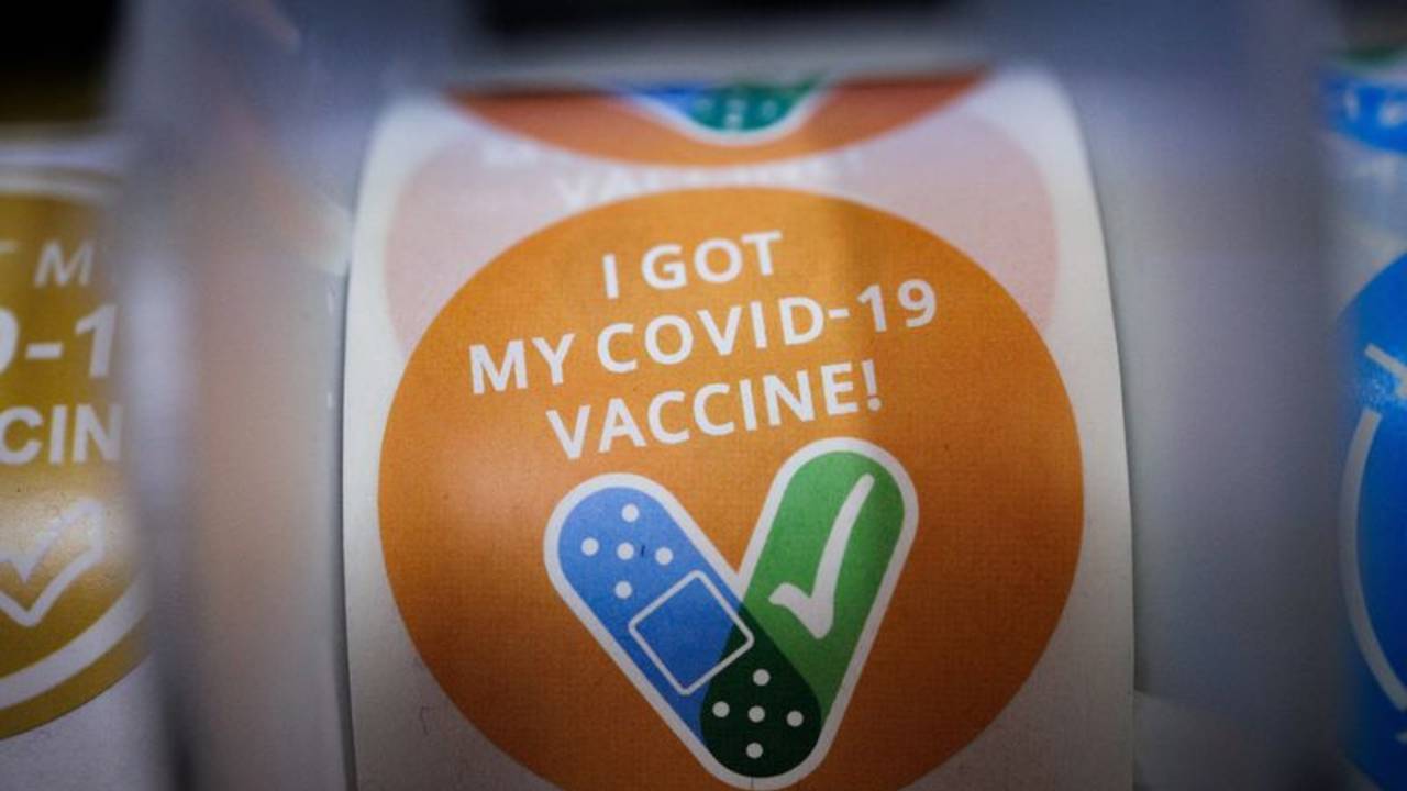 Funcionarios de Trump relacionarán las muertes infantiles con las vacunas COVID: Washington Post