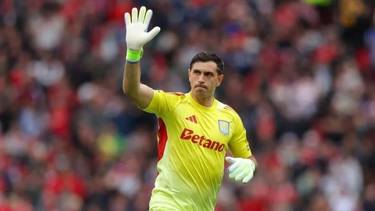 Dibu Martínez impactó en Premier League: salvó al Aston Villa de otra derrota
