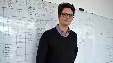 Murió Mat Travizano, físico y emprendedor cercano a Javier Milei