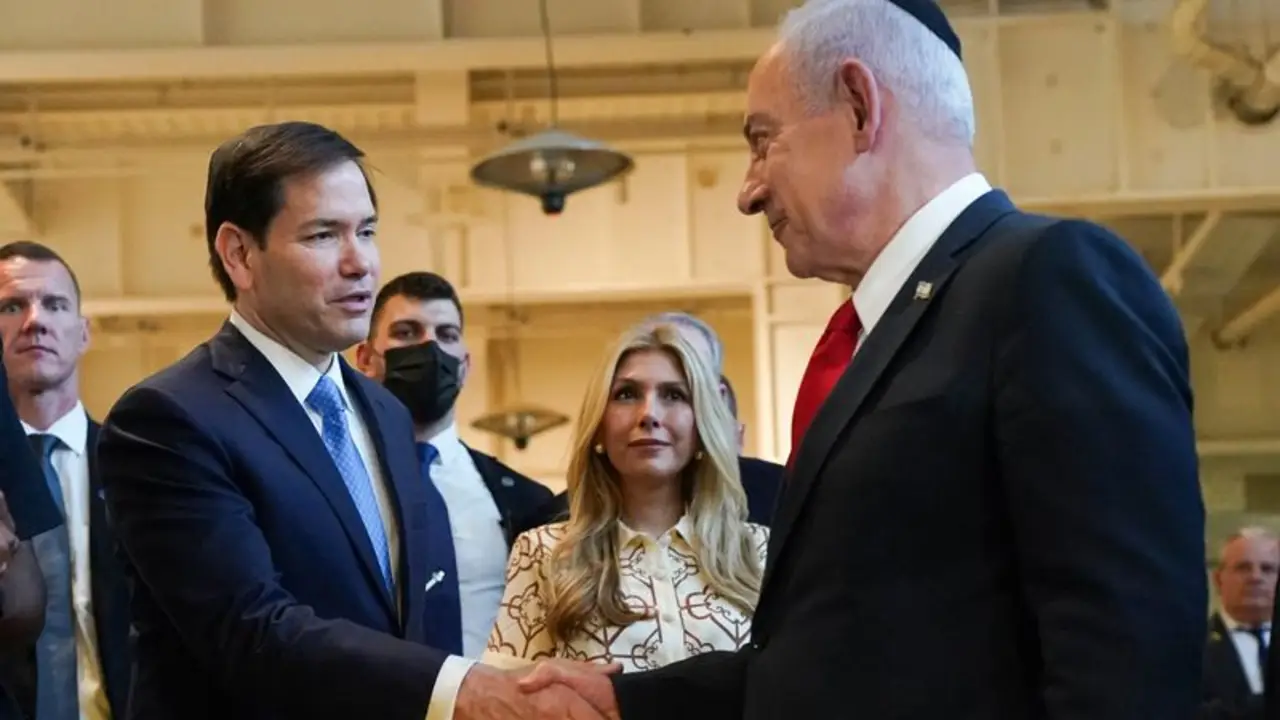 Los gazatíes huyen de los bombardeos israelíes mientras Rubio se reúne con Netanyahu en Jerusalén