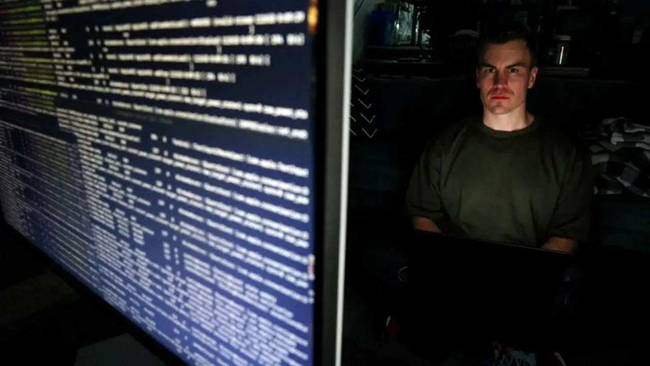 Los chatbots de IA están dispuestos a ayudar en estafas con "phishing"