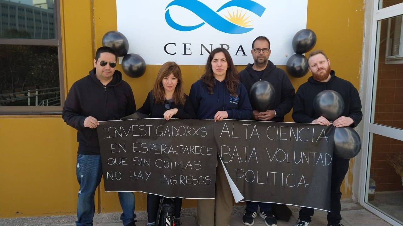 Más de 1.250 científicos no ingresan al CONICET y se ponen en peligro investigaciones clave