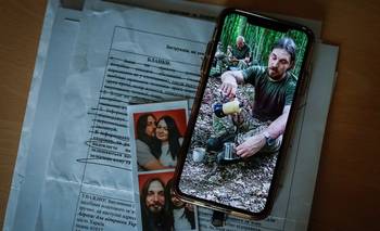 Ucrania intenta identificar los restos de miles de soldados mientras los familiares ansían noticias | Cuerpos
