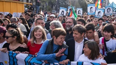 Kicillof va a la Marcha de los Lápices y repudia el ajuste presupuestario de Milei