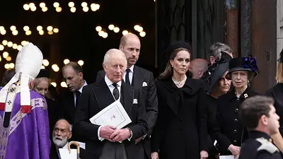 El rey Carlos se despide de la duquesa de Kent, en un hito real El rey Carlos se despide de la duquesa de Kent, en un hito real