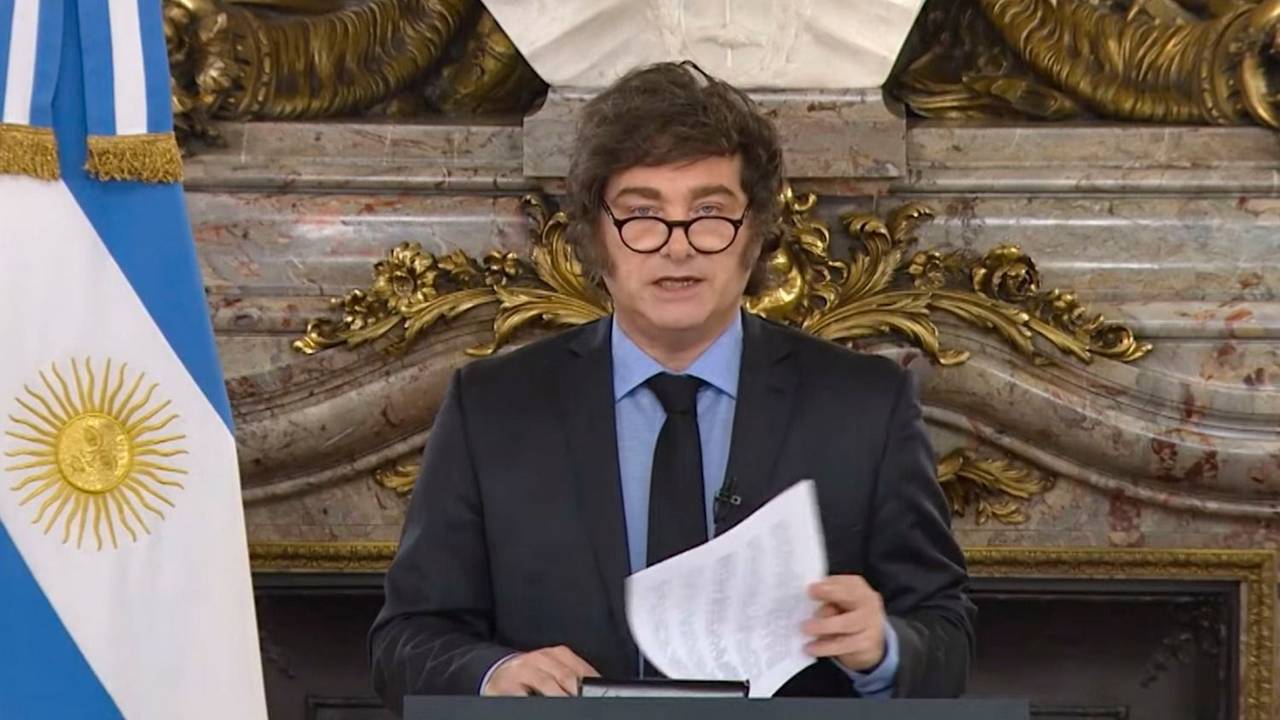 La motosierra escondida: el plan de Milei para 2026 que no dijo en la cadena nacional