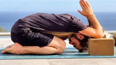 Fascinantes posturas de yoga para el dolor de espalda: estas son las técnicas