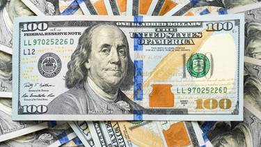 A cuánto se va el dólar en diciembre 2025, según el presupuesto del gobierno de Milei