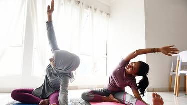 ¿Cómo el mindfulness y el yoga pueden transformar tu salud física y mental?