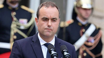 Los socialistas franceses presionan al nuevo Gobierno para concesiones presupuestarias Los socialistas franceses presionan al nuevo Gobierno para concesiones presupuestarias