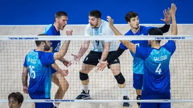 Batacazo de la Selección Argentina: venció a Francia y pasó de ronda en el Mundial de vóley