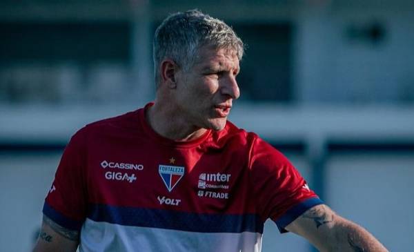 La emocionante arenga de Martín Palermo en Fortaleza de Brasil: 