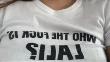Así fue la violenta agresión a la joven atacada por usar la remera de Lali: "Se me nubló la vista"