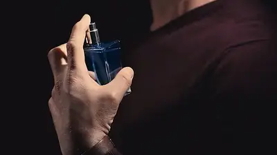 Los mejores cinco perfumes para dar imagen de jefe y marcar presencia en las reuniones laborales Los mejores cinco perfumes para dar imagen de jefe y marcar presencia en las reuniones laborales