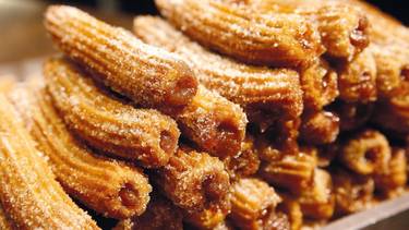 Churros caseros con dulce de leche como los de la playa: el paso a paso más fácil